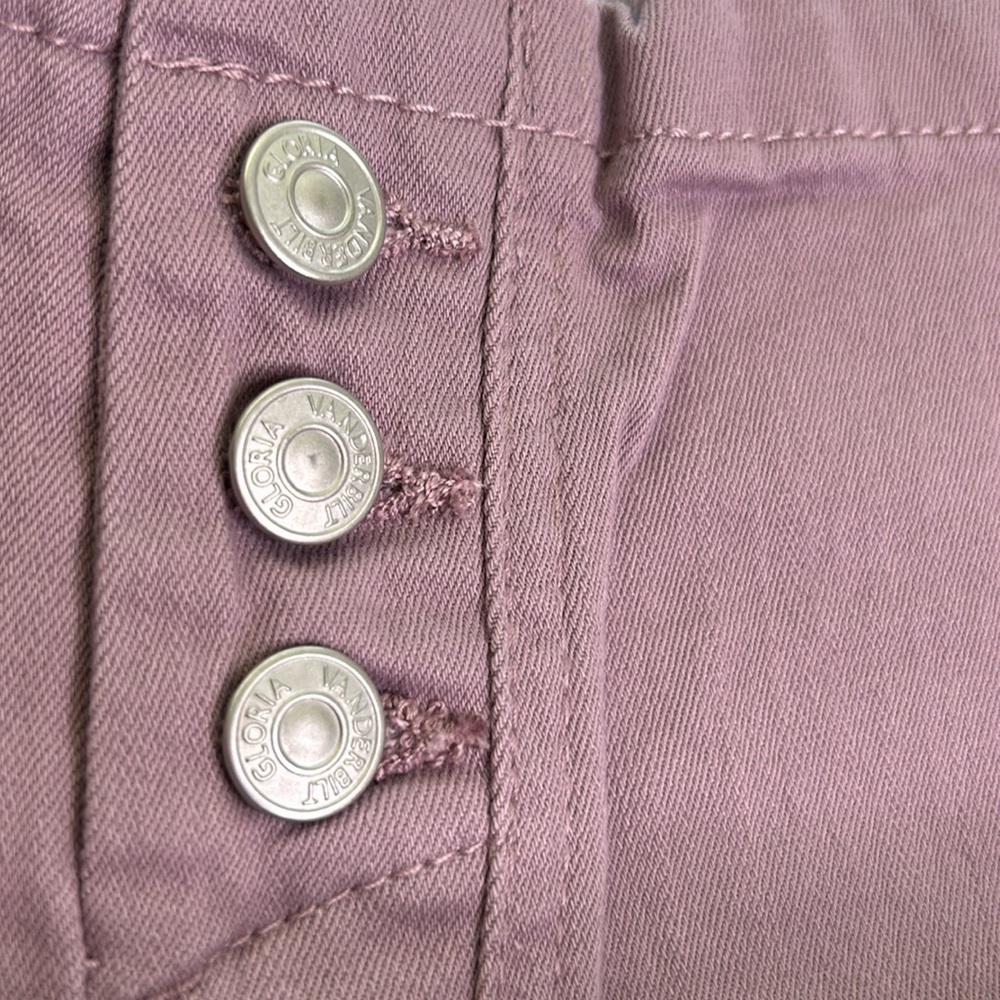 Gloria Vanderbilt Capri Pants - Picture 14 of 15